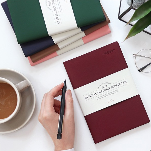 2019 The basic official small dated monthly planner agenda