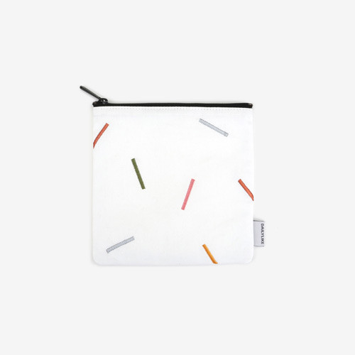 Dailylike Embroidery rectangle fabric zipper pouch - Figure