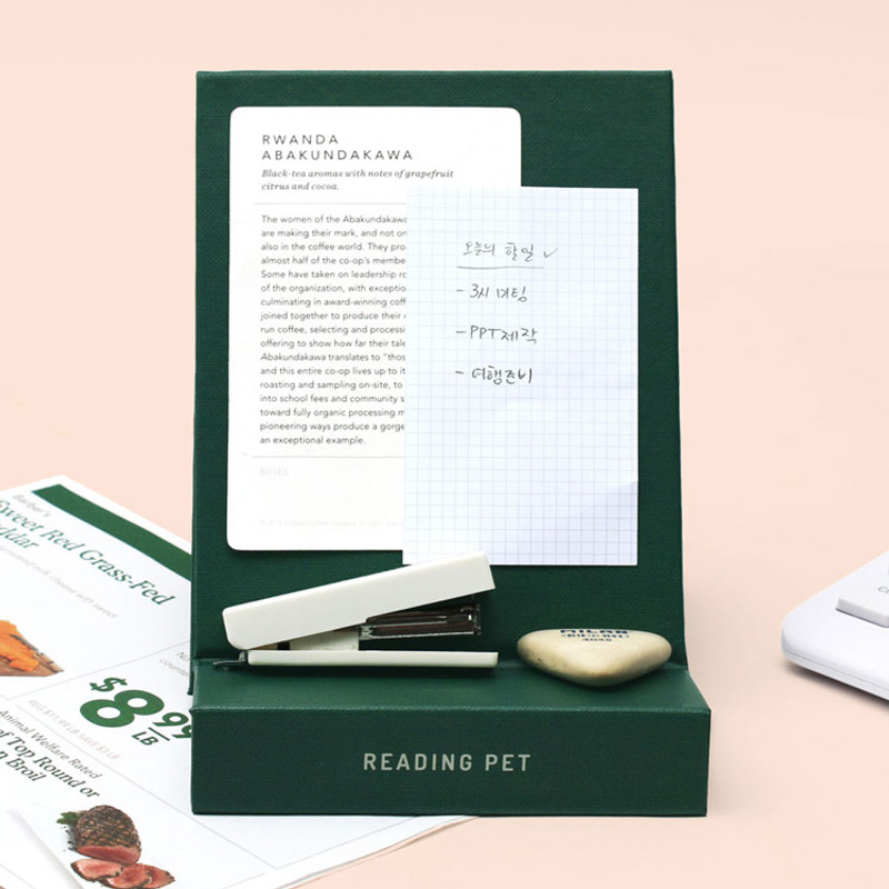 Usage example - Bookfriends Reading pet magnetic smart stand holder