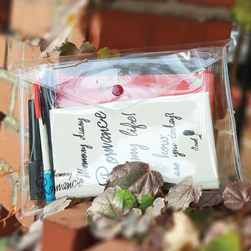 Usage example - ICIEL Memory romance clear PVC diary planner pouch Usage example - ICIEL Memory romance clear PVC diary planner pouch