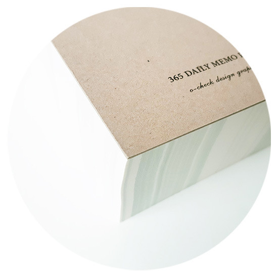 Sturdy back - O-CHECK 365 daily single hole punched memo notepad