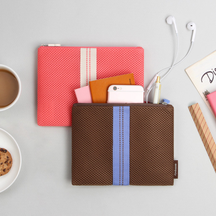 Usage example - Monopoly Air mesh large plain zipper pouch bag