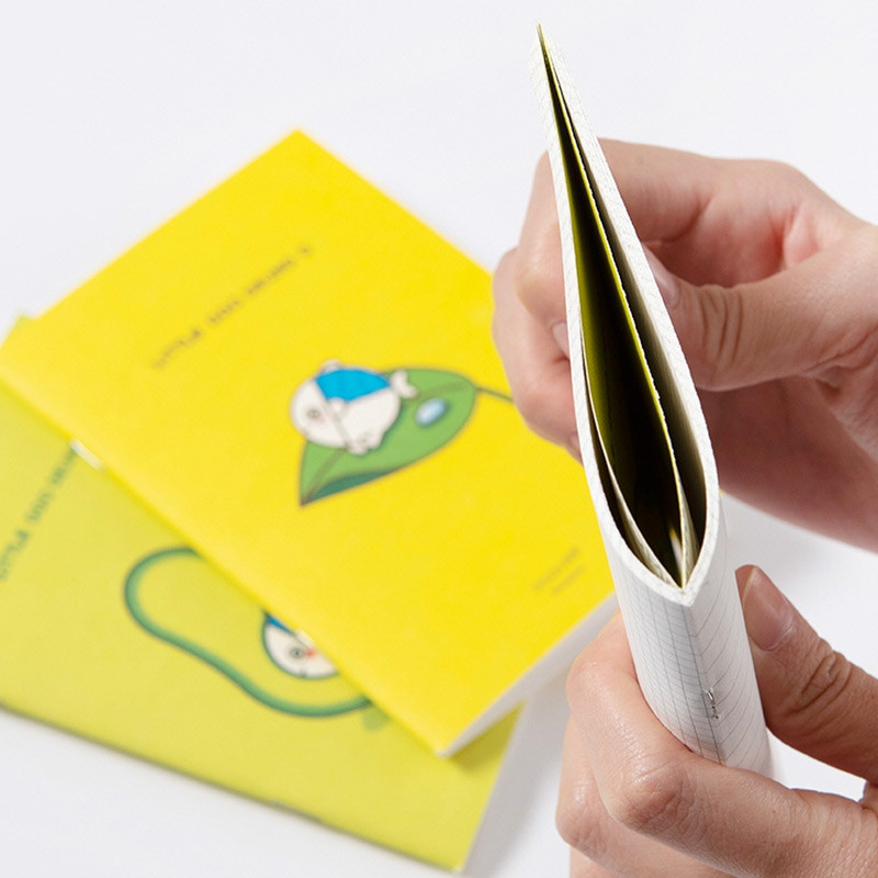 Detail of DESIGN IVY Little Ggo Deung O small grid and lined notebook