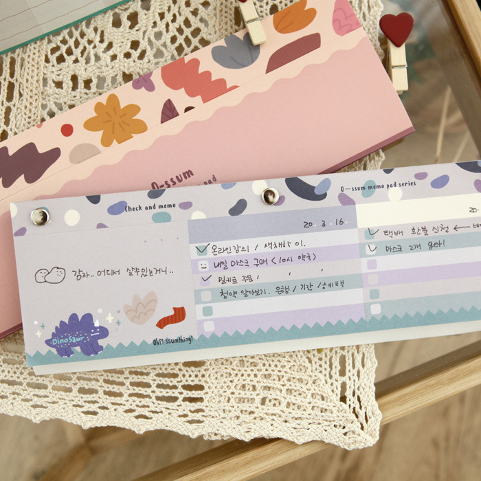 Usage example - O-ssum standing memo notepad with perforated line