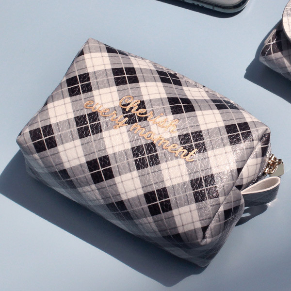 Usage example - Monopoly Cherish every moment small PU zipper pouch case