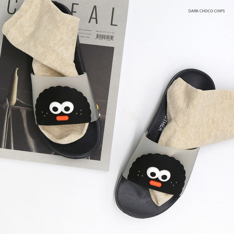 Dark choco chips - ROMANE Brunch Brother chips pop eye slide slipper sandal Dark choco chips - ROMANE Brunch Brother chips pop eye slide slipper sandal