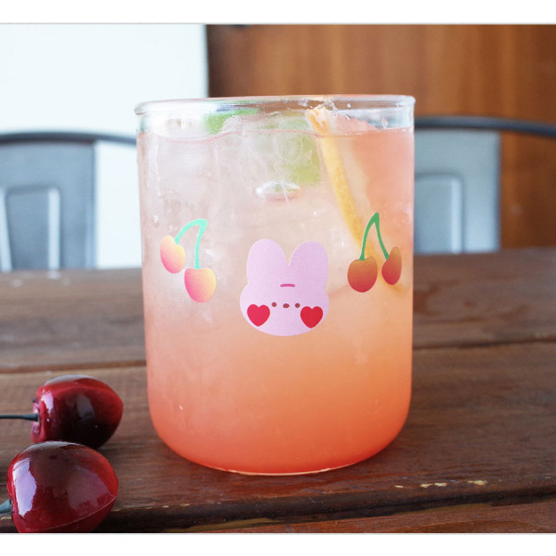 Usage example - DESIGN GOMGOM Reeli removable deco sticker Usage example - DESIGN GOMGOM Reeli removable deco sticker