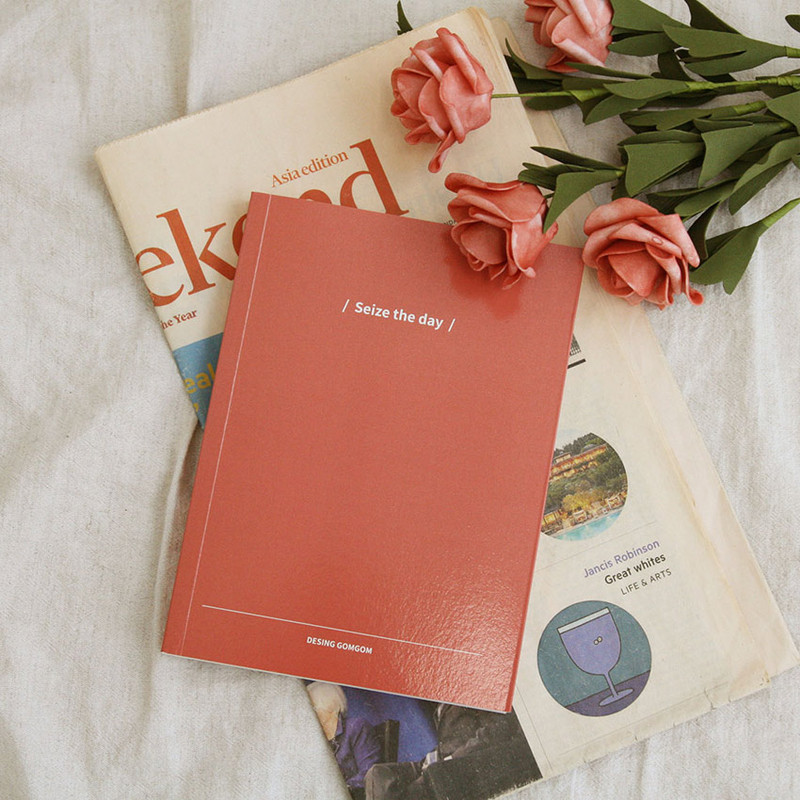 DESIGN GOMGOM Seize the day dateless weekly planner 