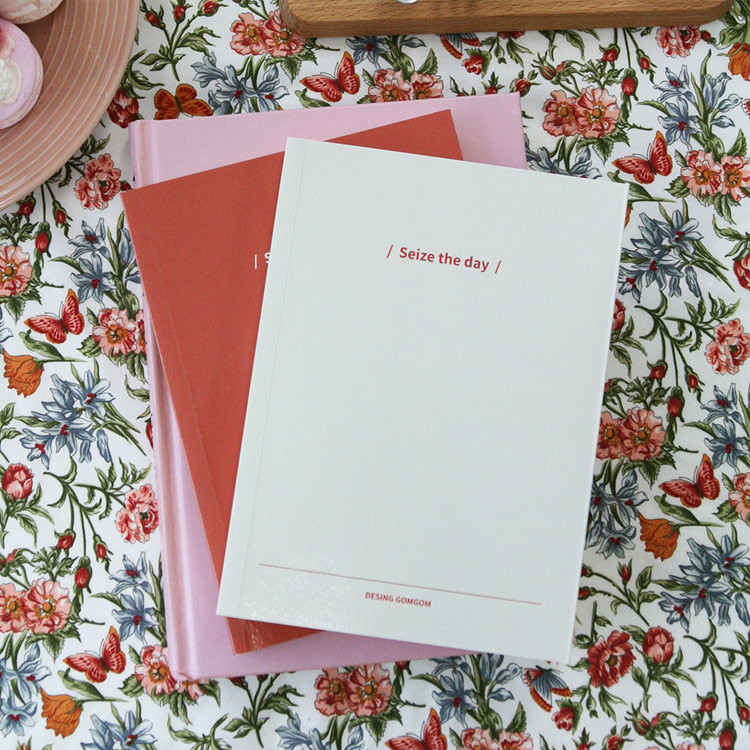 DESIGN GOMGOM Seize the day dateless weekly planner 
