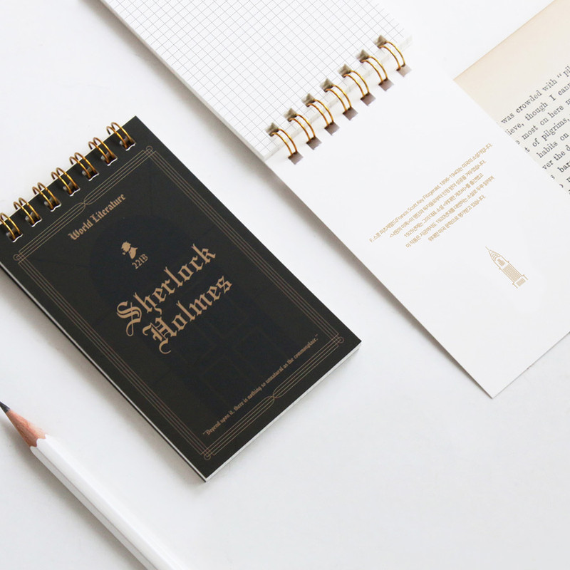 Usage example - Bookfriends World literature small spiral bound grid notepad Usage example - Bookfriends World literature small spiral bound grid notepad