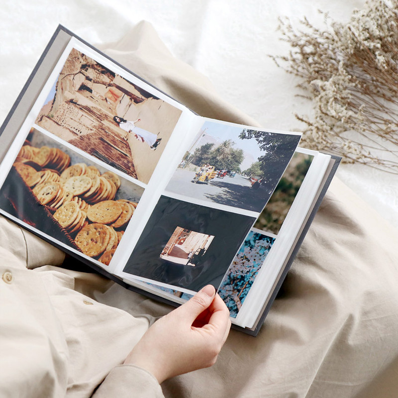 ICONIC Pieces of moment 4X6 slip in the pocket photo album ICONIC Pieces of moment 4X6 slip in the pocket photo album