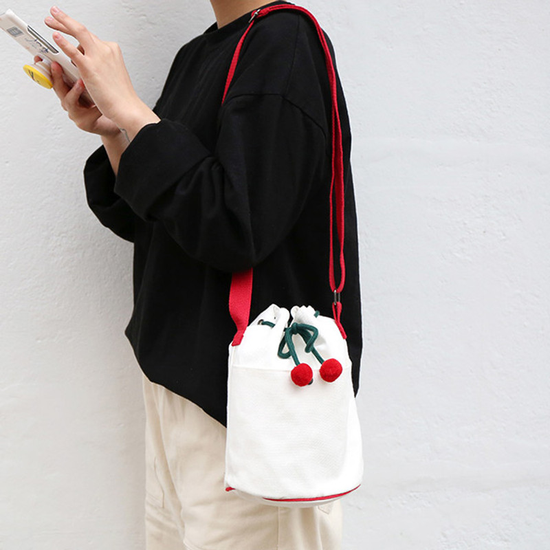 Ivory - ROMANE Cherry cotton crossbody bucket bag ver2