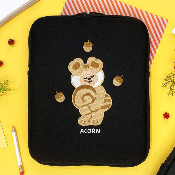 Usage example - Juicy bear iPad pro tablet PC 11-inch sleeve case