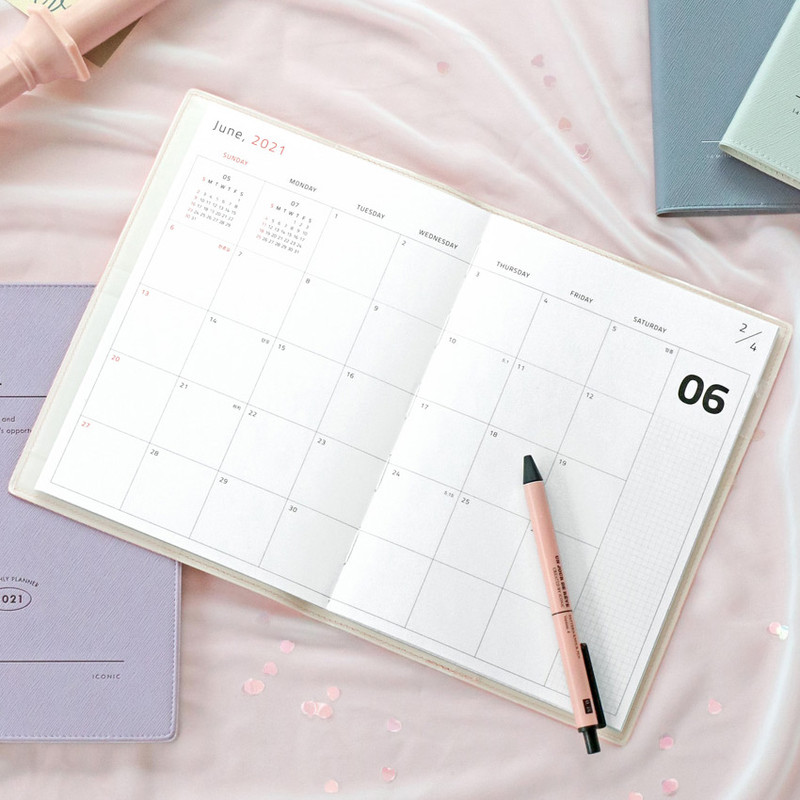 Monthly plan - Iconic 2021 Simple large dated monthly planner