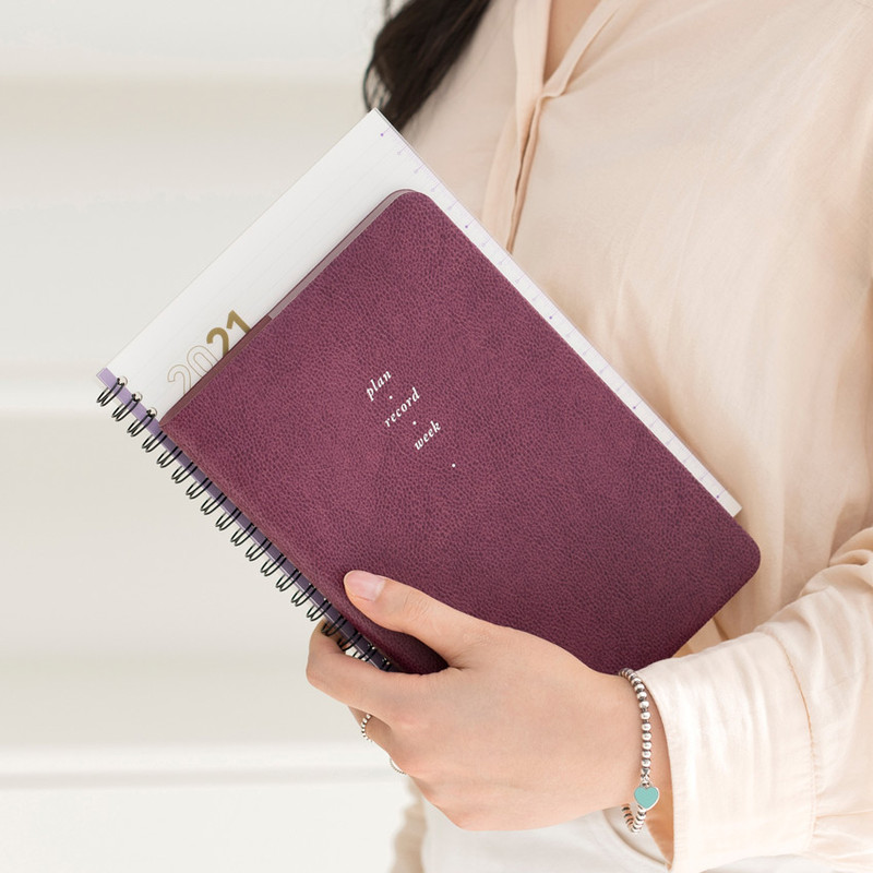 Red wine - 2021 Notable memory medium dated weekly planner Red wine - 2021 Notable memory medium dated weekly planner