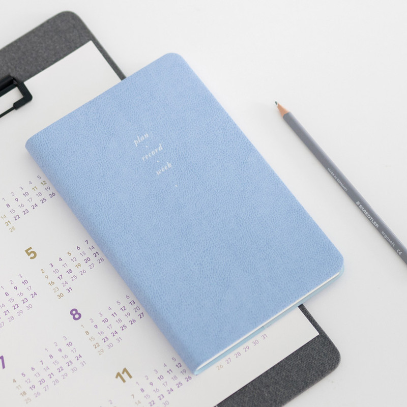Cotton blue - 2021 Notable memory medium dated weekly planner Cotton blue - 2021 Notable memory medium dated weekly planner