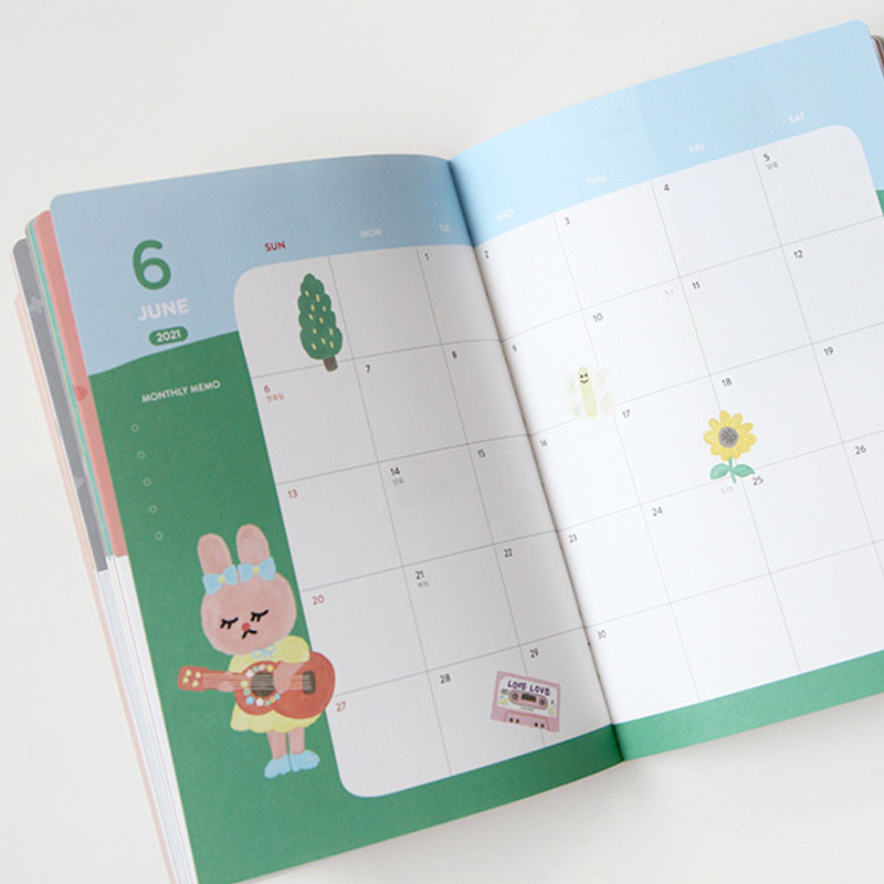 Monthly plan - GMZ 2021 Kitsch heart dated weekly diary planner Monthly plan - GMZ 2021 Kitsch heart dated weekly diary planner