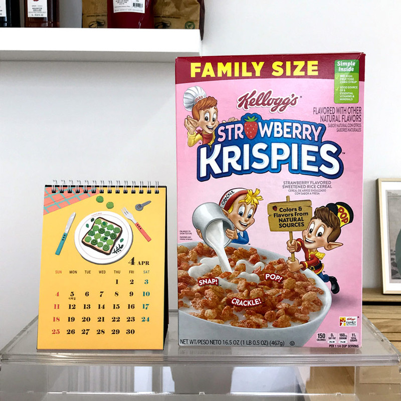 Design Comma-B 2021 Sweet dessert monthly desk calendar Design Comma-B 2021 Sweet dessert monthly desk calendar