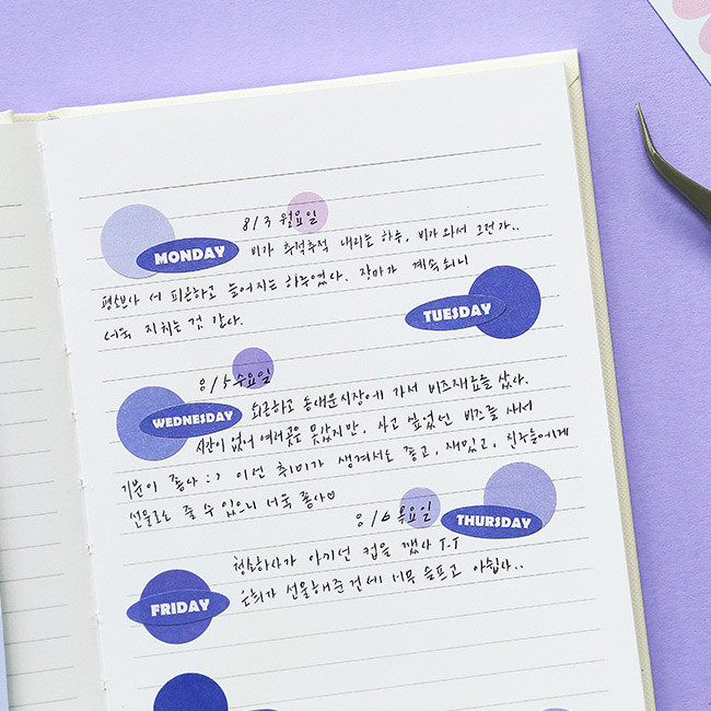 Usage example - Indigo Day of the week paper sticker