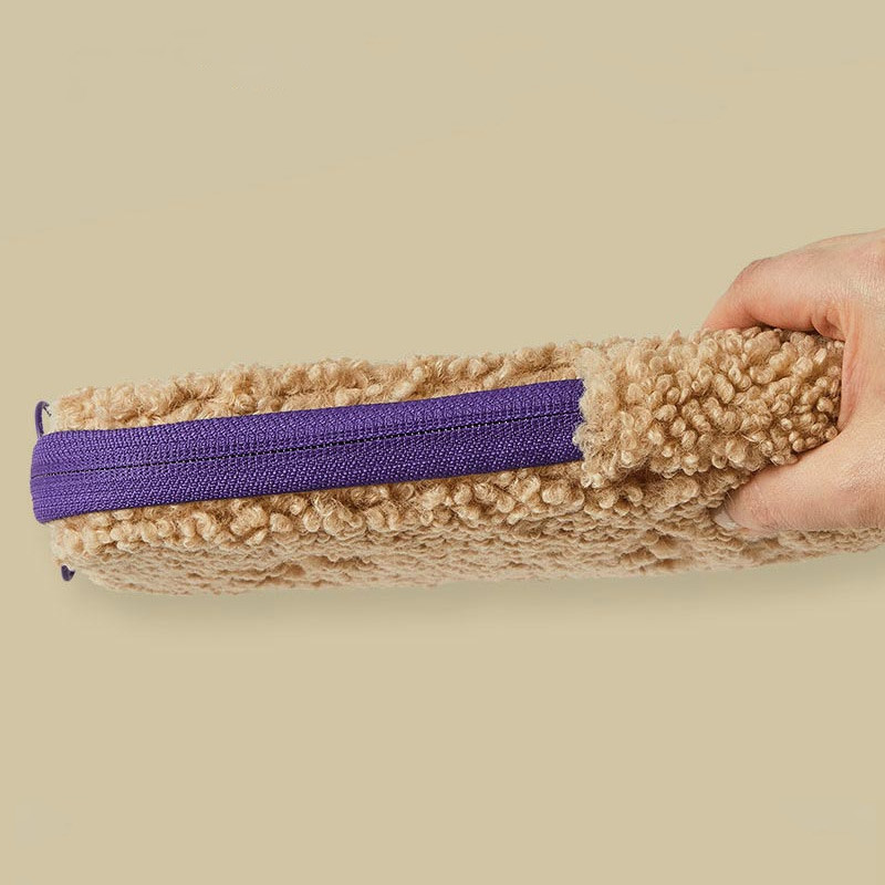 Llama boucle iPad 13" laptop zipper sleeve case pouch
