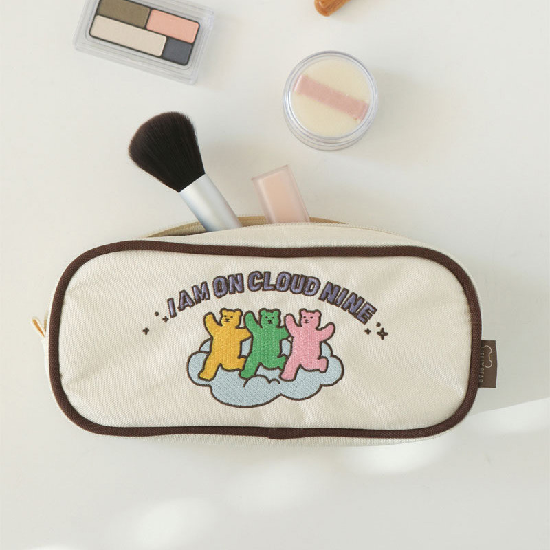Usage example - Dailylike Jelly bear zipper pencil case pouch