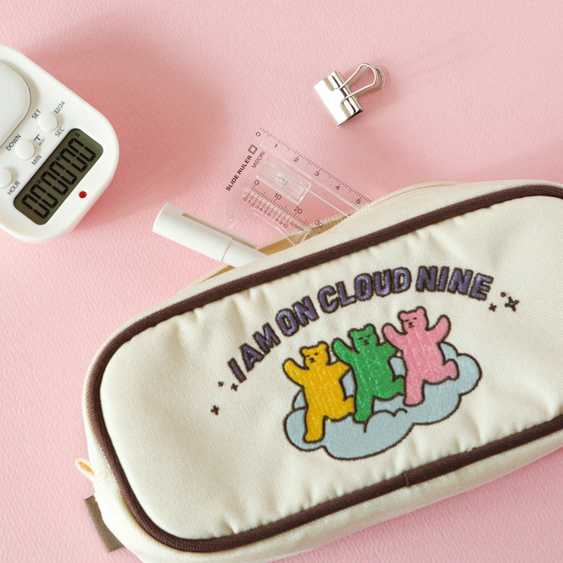 Usage example - Dailylike Jelly bear zipper pencil case pouch