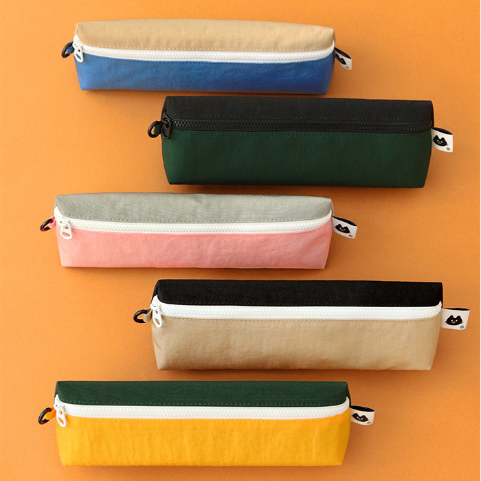 Indigo Mungunyang triangle zipper pencil case pouch