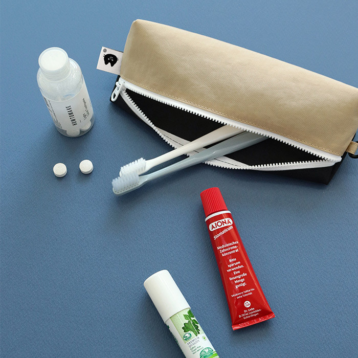 Indigo Mungunyang triangle zipper pencil case pouch