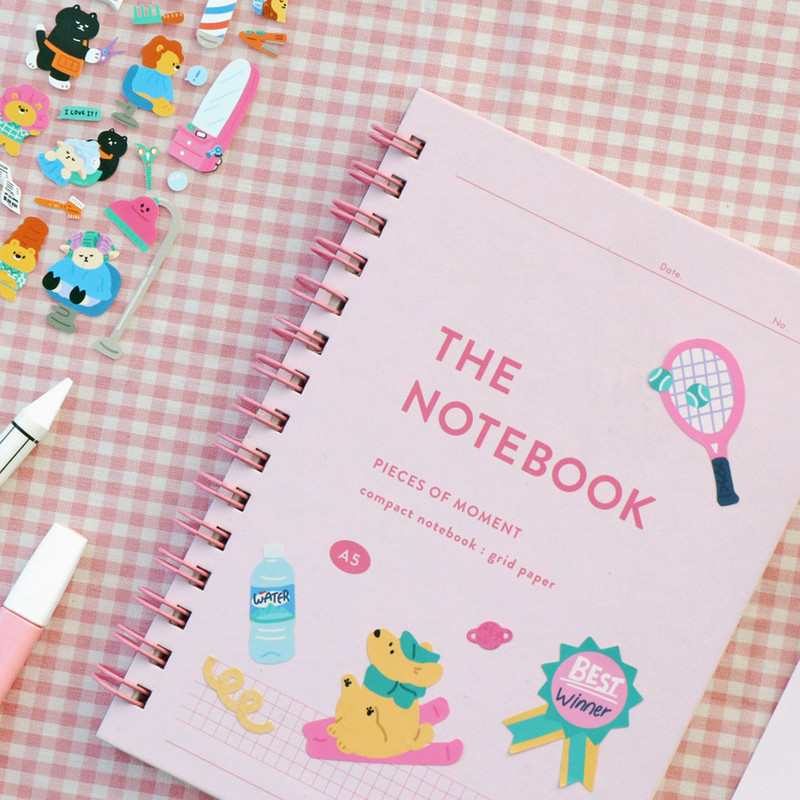 Usage example - ICONIC Compact A5 wire bound grid notebook