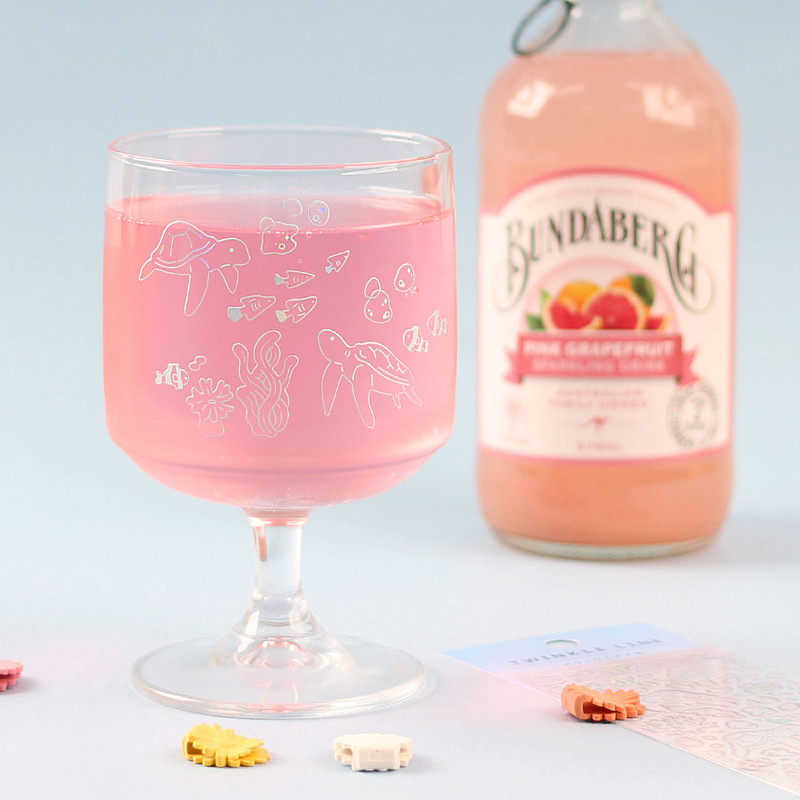 Usage example - Wanna This Ocean twinkle line sticker