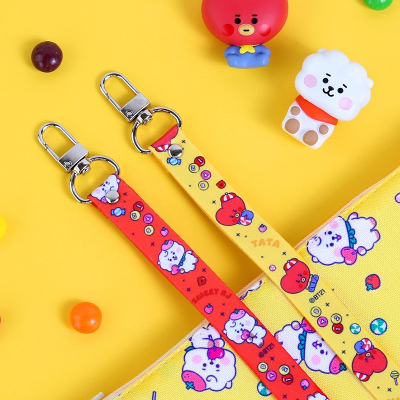 Usage example - BT21 Jelly Candy Baby Neck Strap