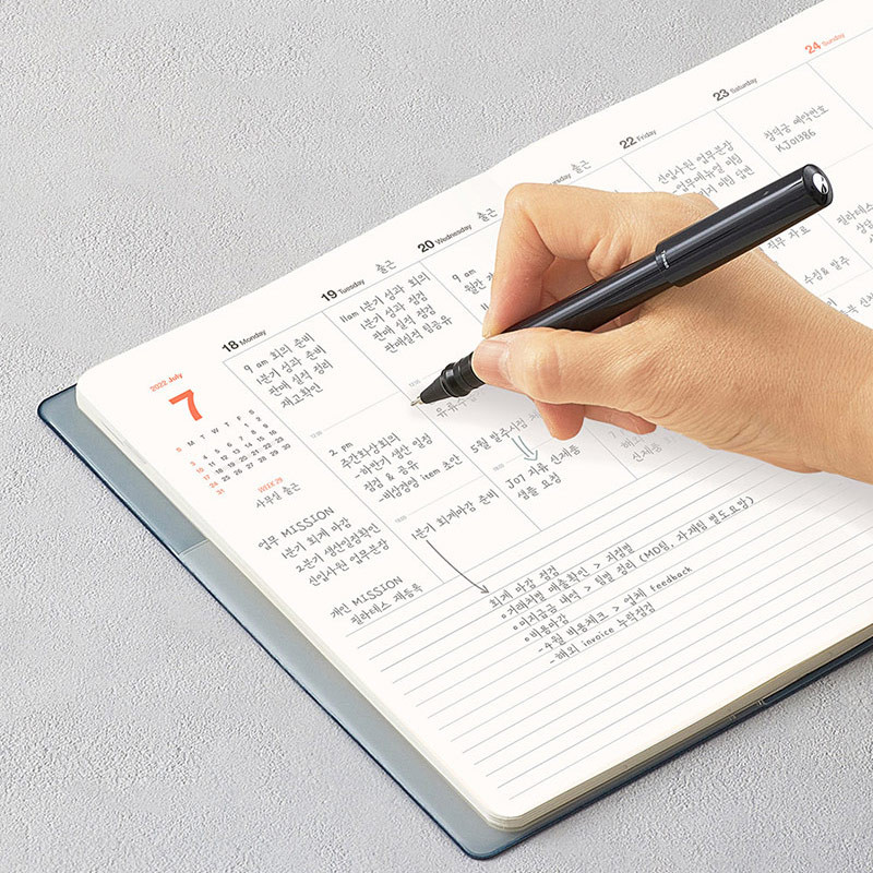 Monthly plan - Antenna Shop 2022 Table Talk A5 Dated Weekly Diary Planner