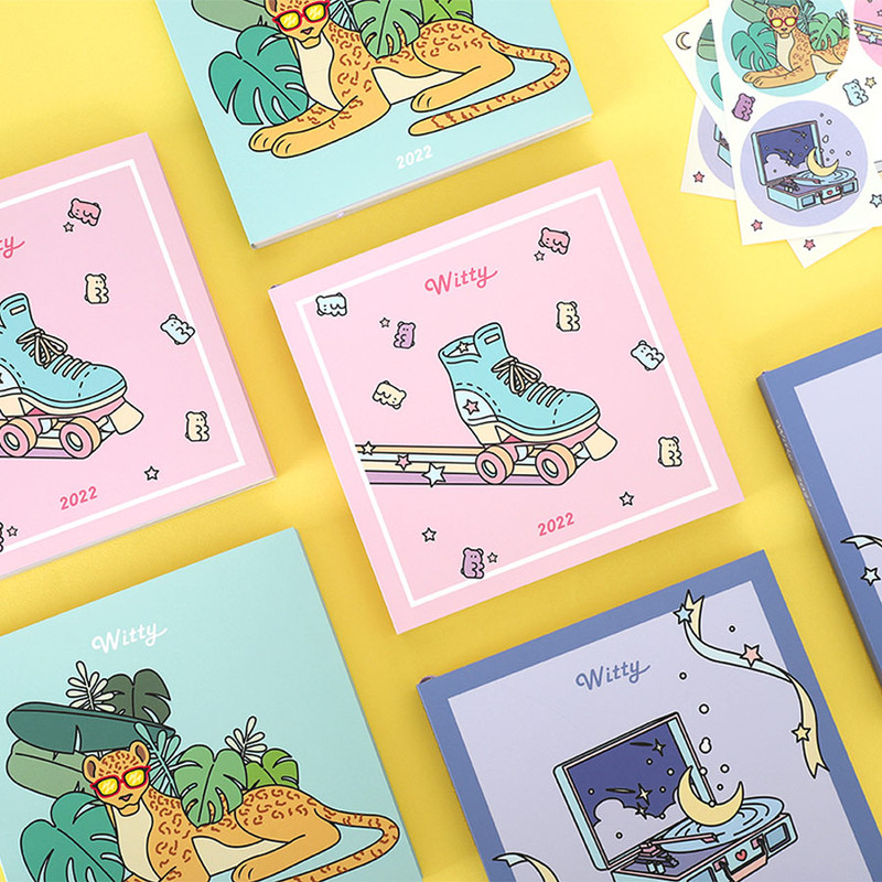 PLEPLE 2022 Witty Dated Weekly Diary Planner with Sticker