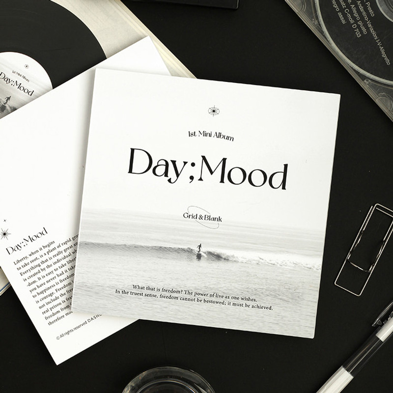 Dash And Dot Day Mood Grid Blank Notebook with a LP card