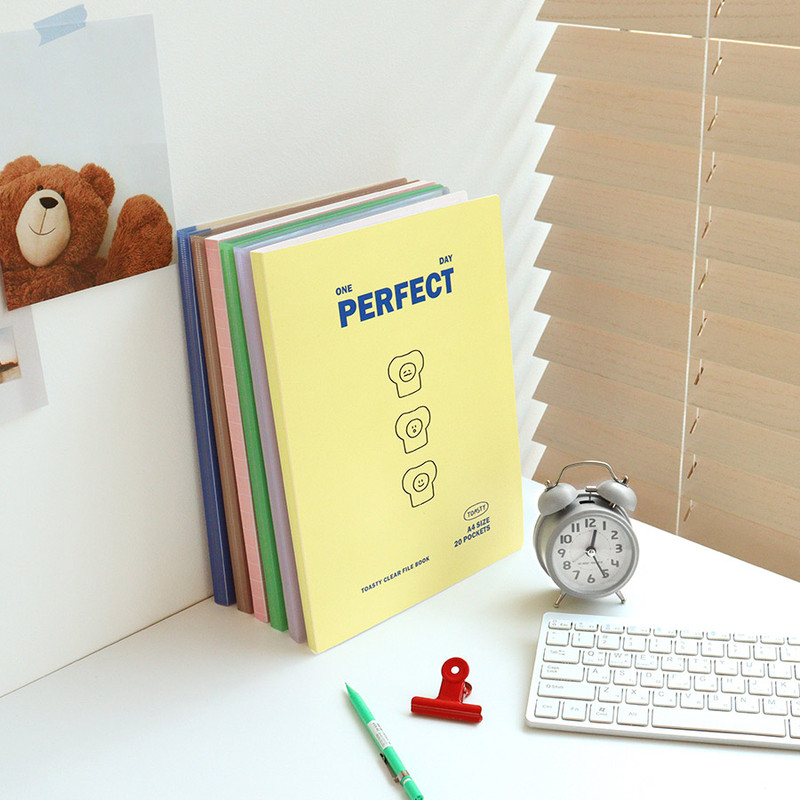 Indigo Toasty A4 Display Book with 20 Clear Pocket Indigo Toasty A4 Display Book with 20 Clear Pocket