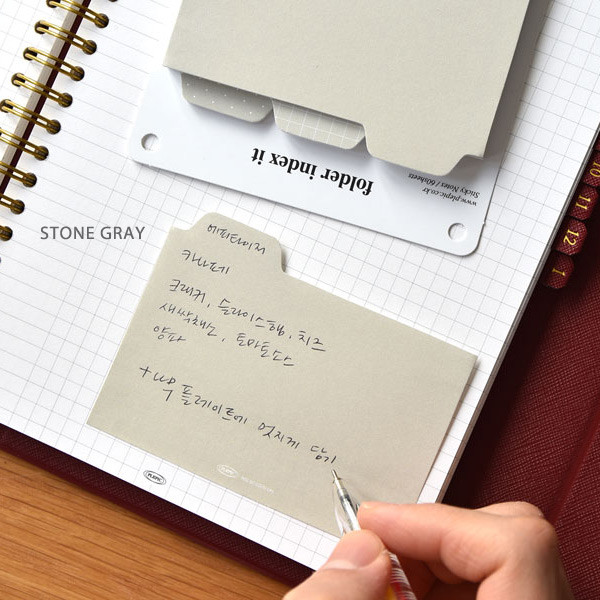 Usage example - Play Obje Medium Folder Index Sticky Notepad Bookmark Set