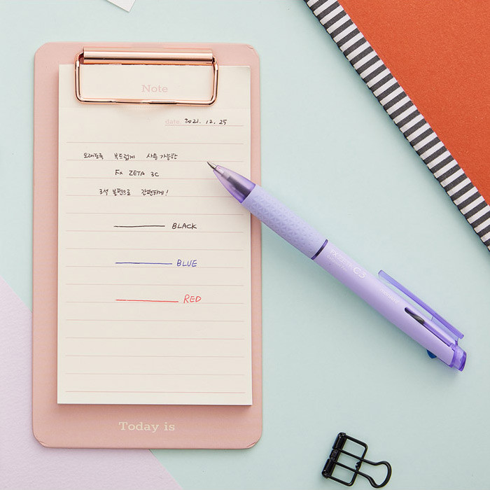 Usage example - MONAMI Fx Zeta 3 Colors 0.5mm Ballpoint Multi Pen