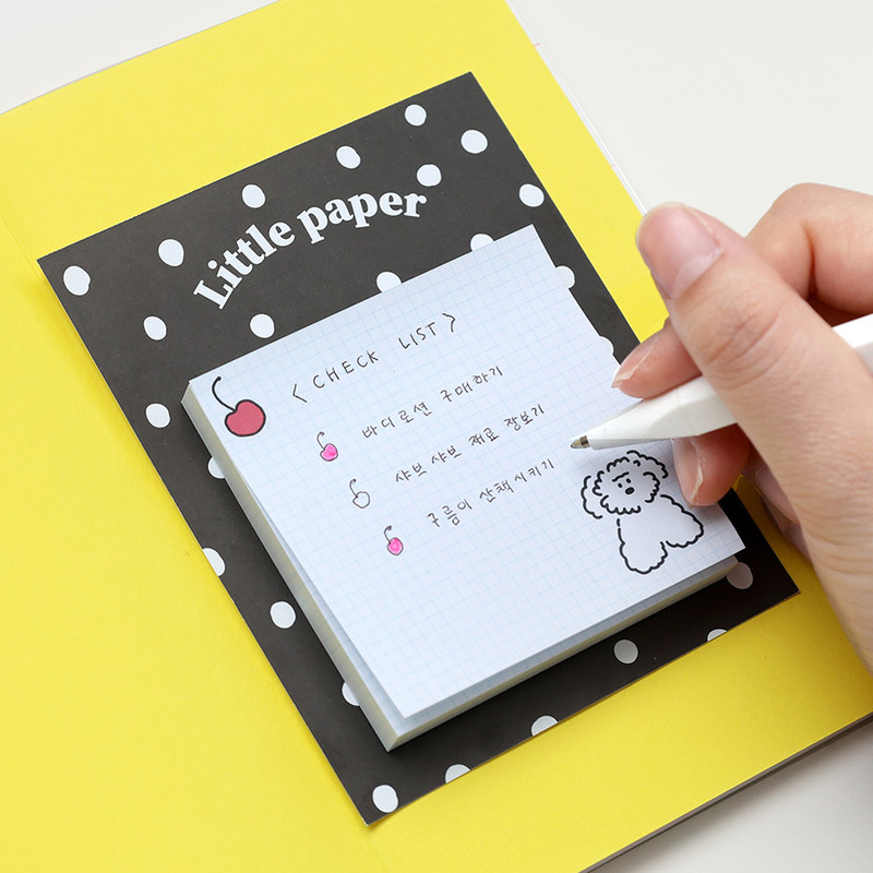 Usage example - ROMANE Donat Donat Friends Grid Sticky Notepads