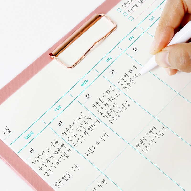 Usage example - Bookfriends 54 Weeks A5 Dateless Weekly Desk Planner Pad Usage example - Bookfriends 54 Weeks A5 Dateless Weekly Desk Planner Pad