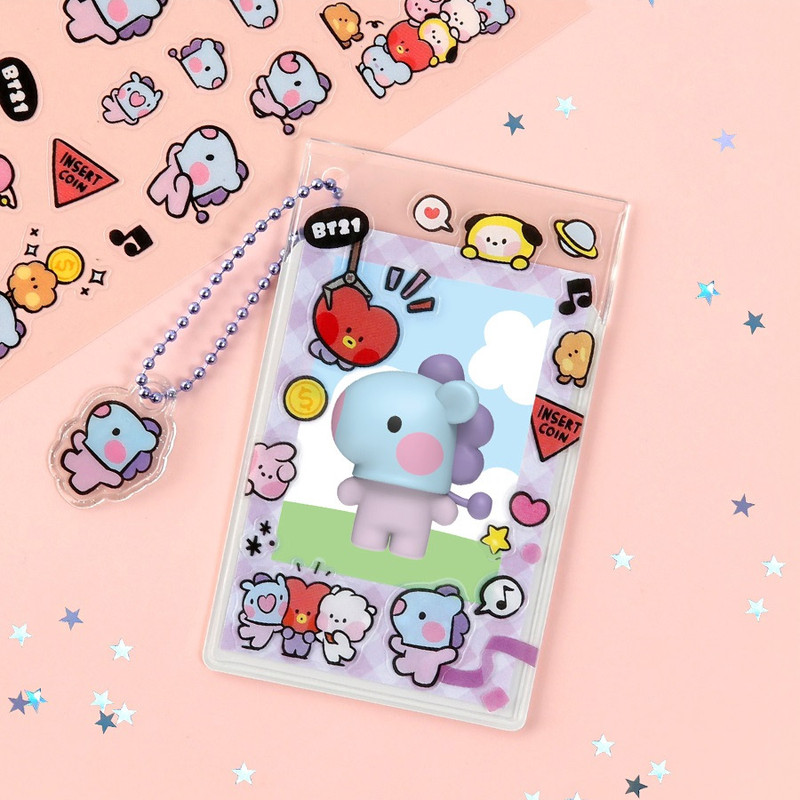 Usage example - BT21 Minini Card Holder with a Ball chain Usage example - BT21 Minini Card Holder with a Ball chain
