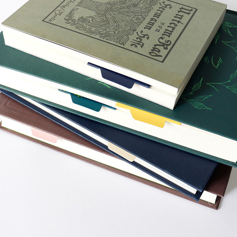 Usage example - Bookfriends Index Magnetic Page Marker Bookmark