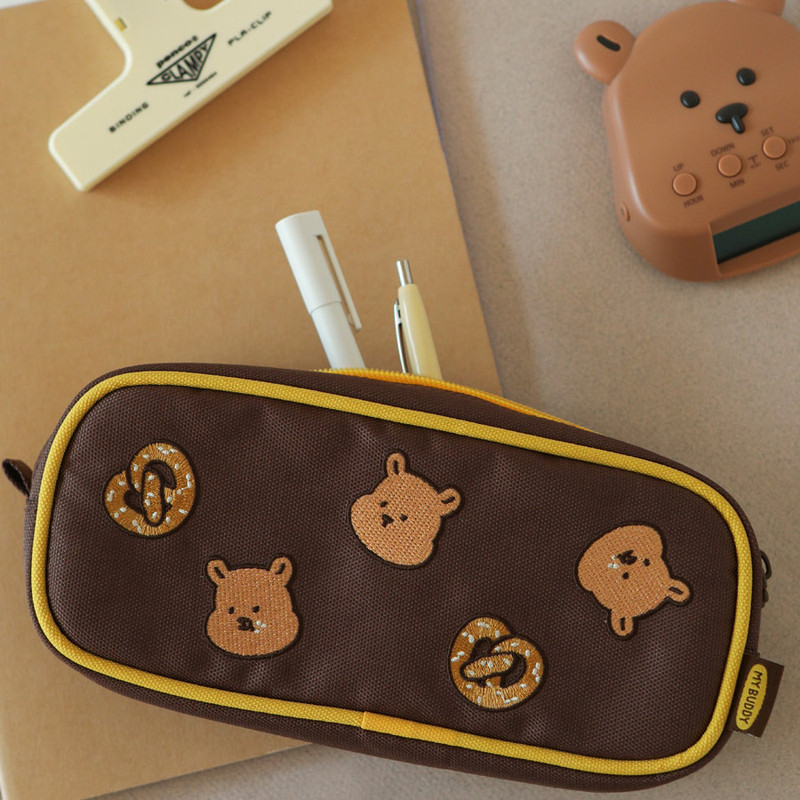 Usage example - Dailylike My Buddy Pretzel dong gu Zipper Pencil Case Pouch
