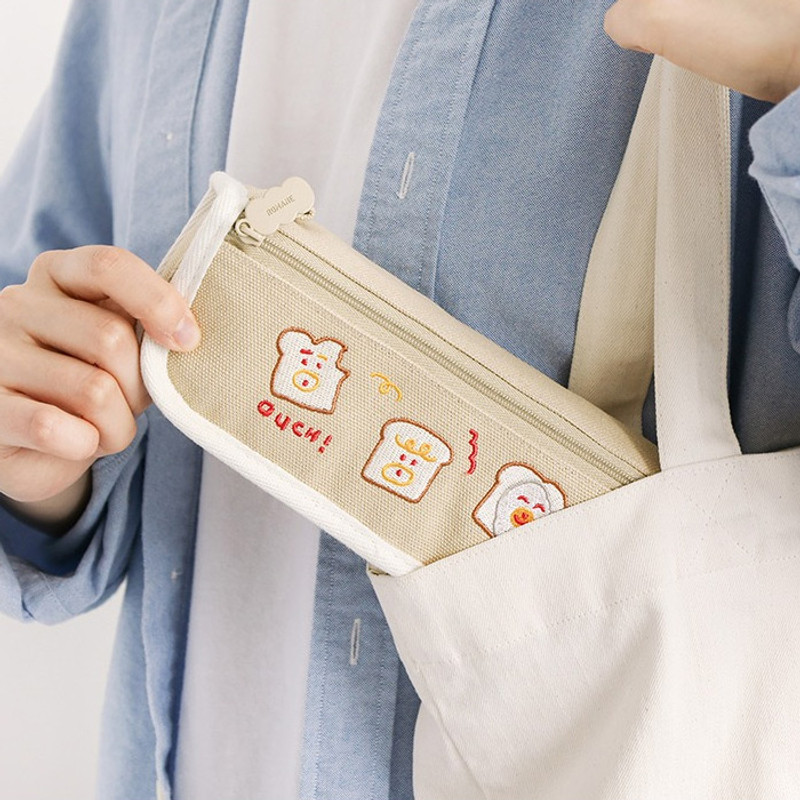 Usage example - ROMANE Brunch Brother Cotton Zipper Pencil Case