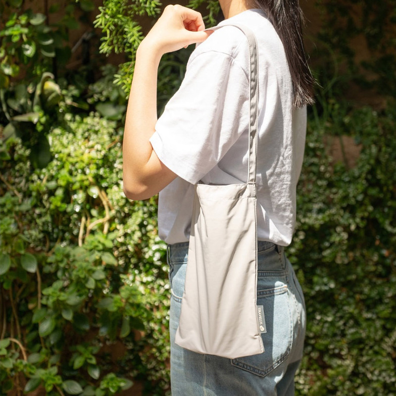 Usage example - Byfulldesign Light daily Long shoulder bag