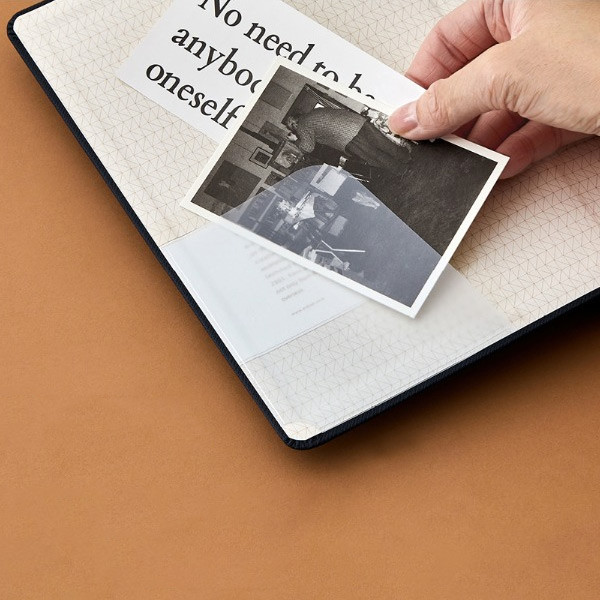 Pocket sticker - 2023 365 Days Medium Dated Daily Diary