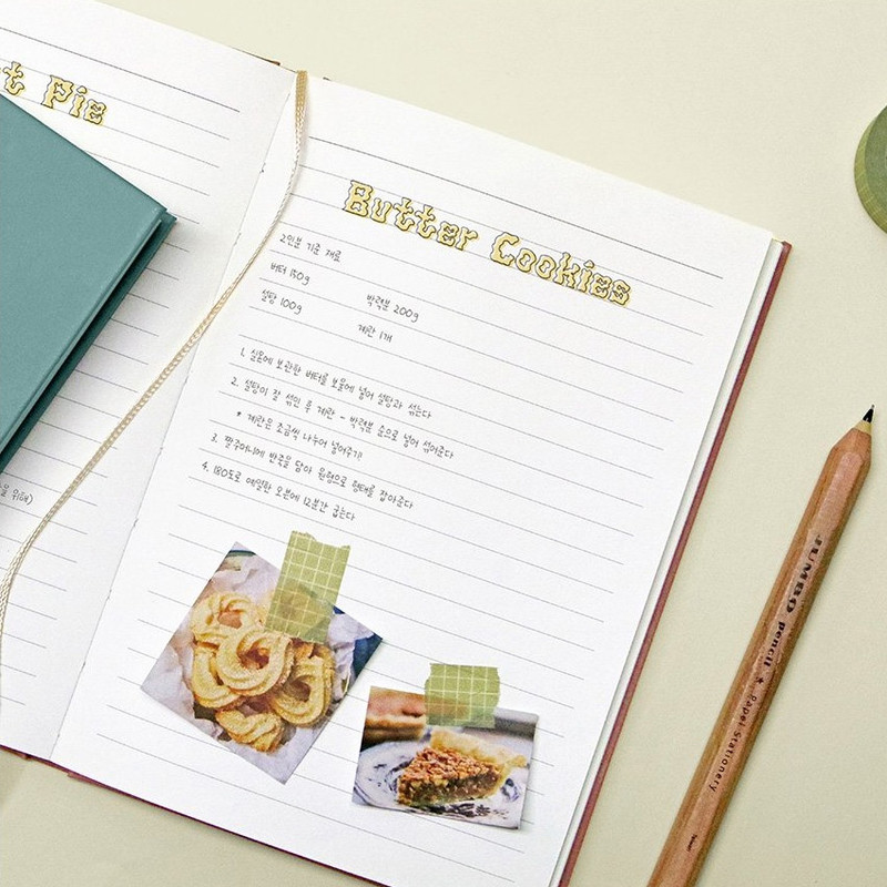 example of use - Iconic Souvenir B6 Lined Notebook