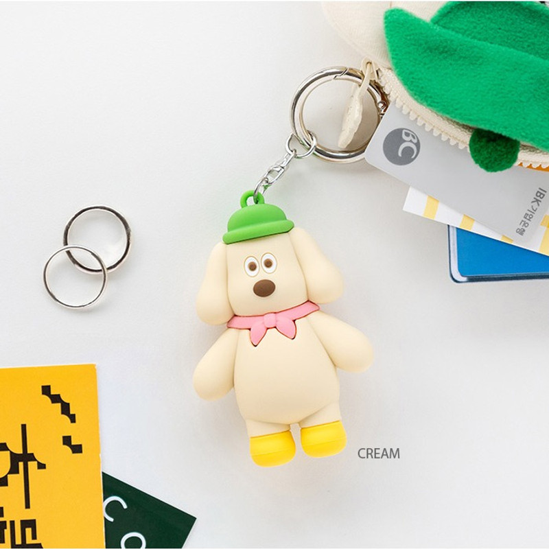 Cream - ROMANE MonagustA Charlie Silicone Keyclip Holder Cream - ROMANE MonagustA Charlie Silicone Keyclip Holder