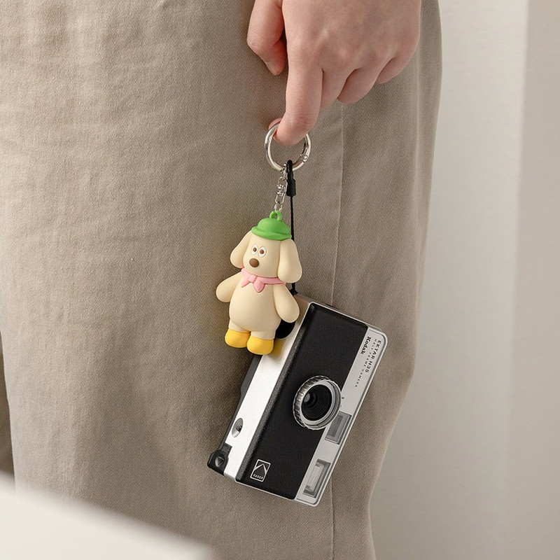 Cream - ROMANE MonagustA Charlie Silicone Keyclip Holder Cream - ROMANE MonagustA Charlie Silicone Keyclip Holder