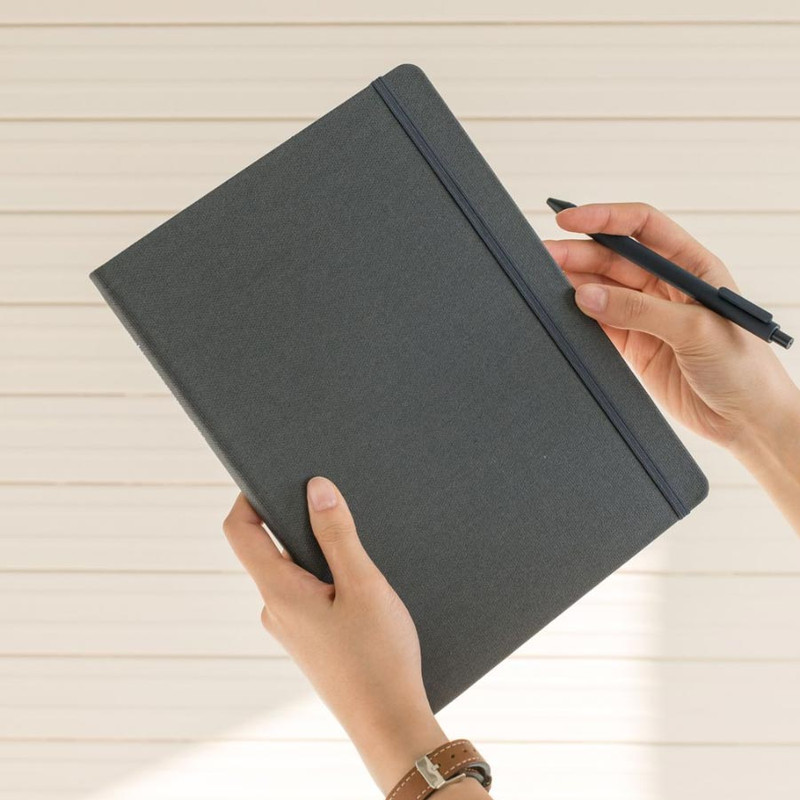 Elastic band closure - Byfulldesign Making Memory B5 Lined Notebook