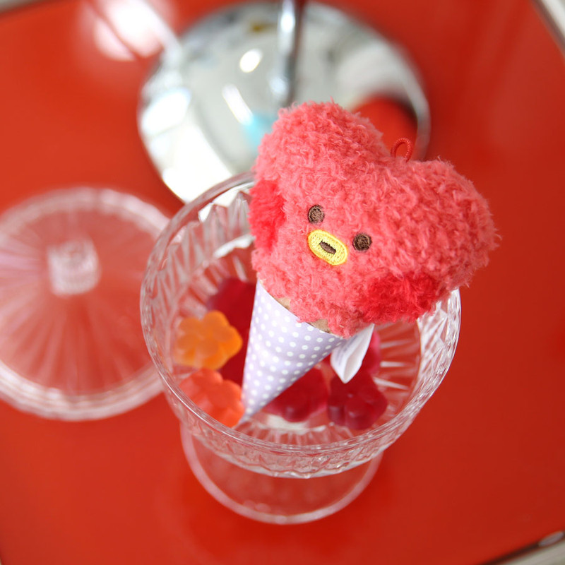 usage example of BT21 Minini Tata Ice Cream Plush Keyring Keyclip